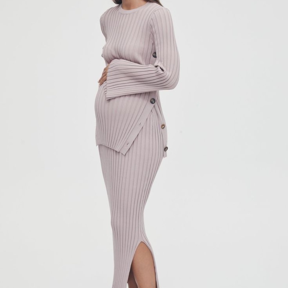 Ribbed Side-Button Tunic Top in Light Mauve